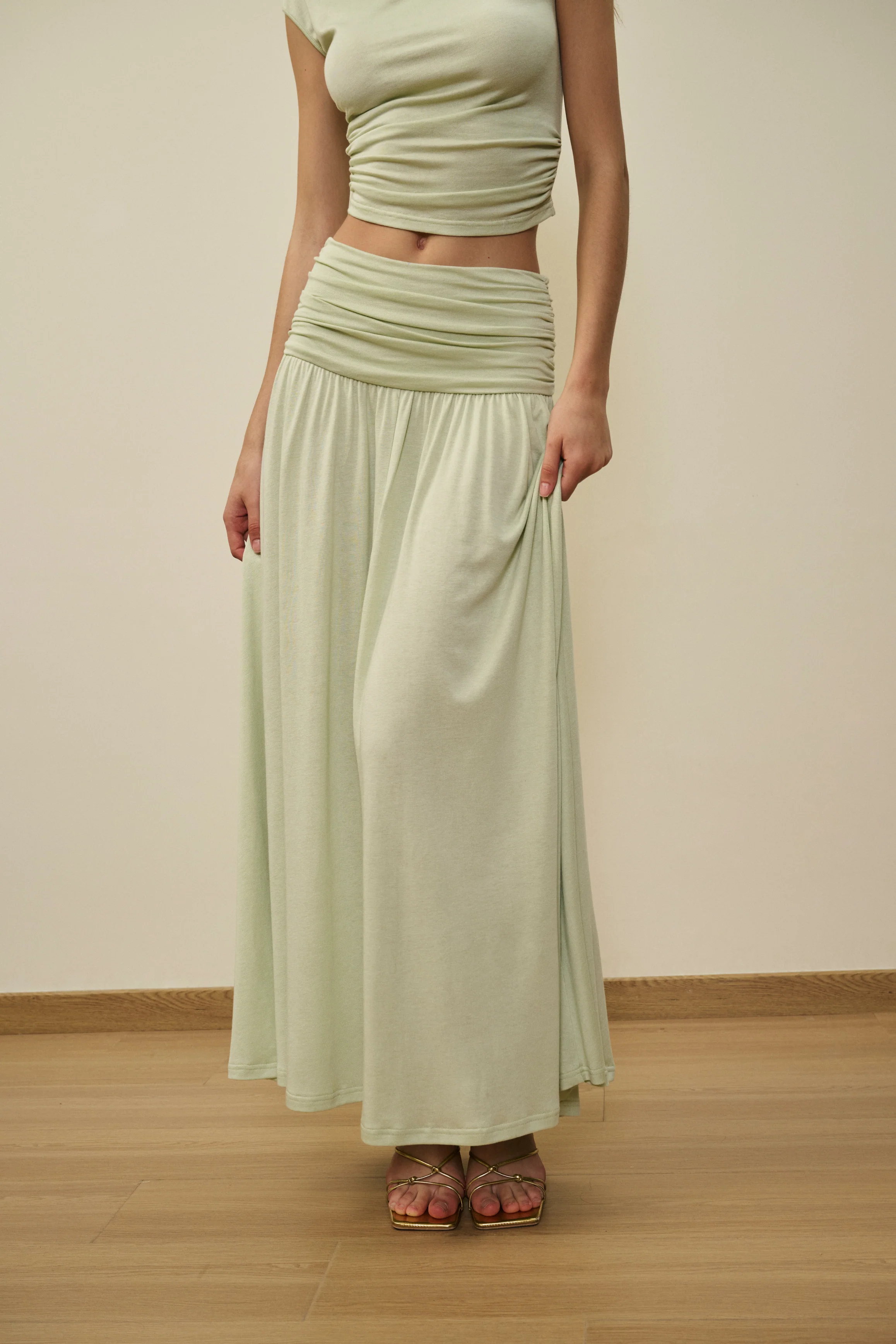 Ruched waist maxi skirt