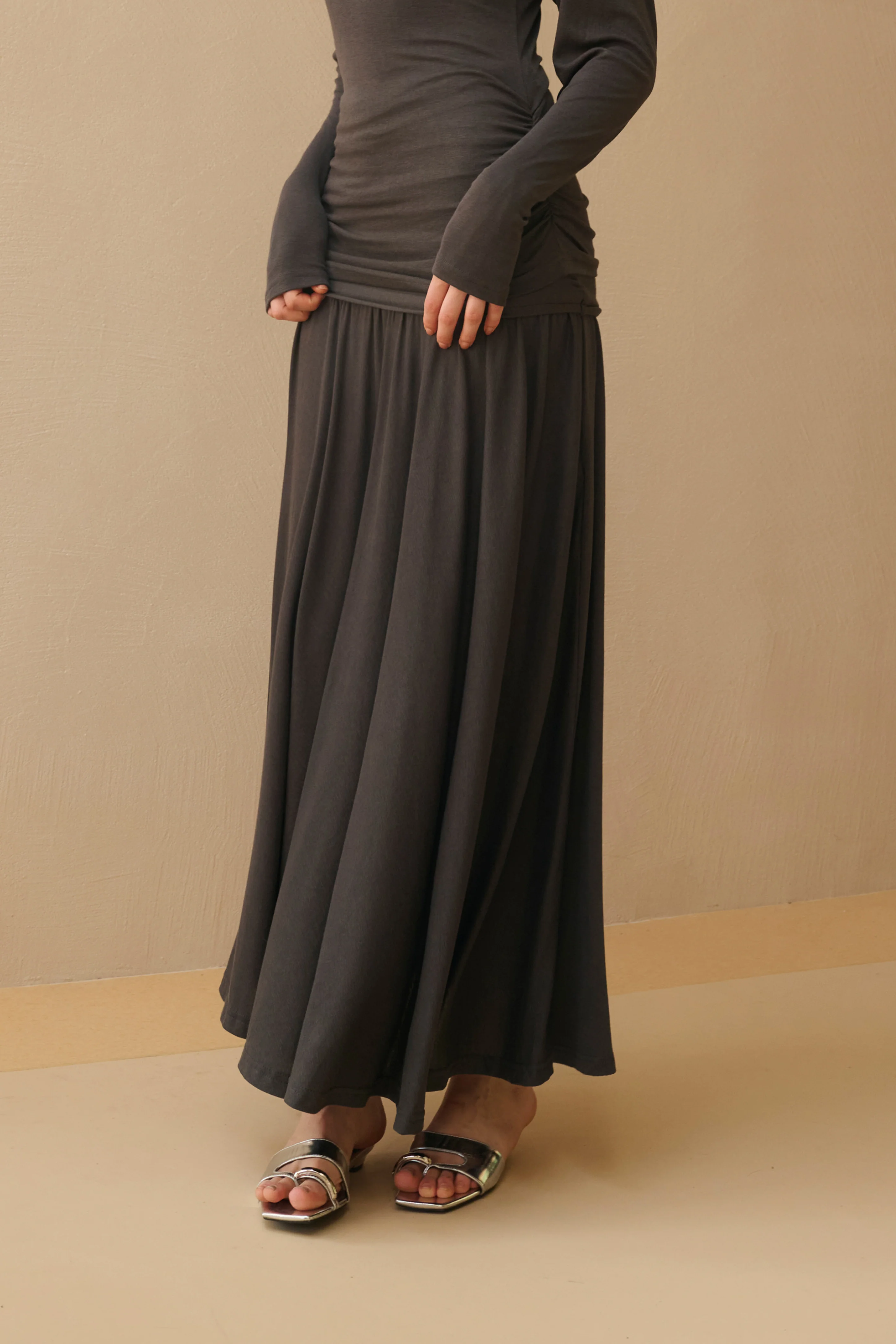 Ruched waist maxi skirt