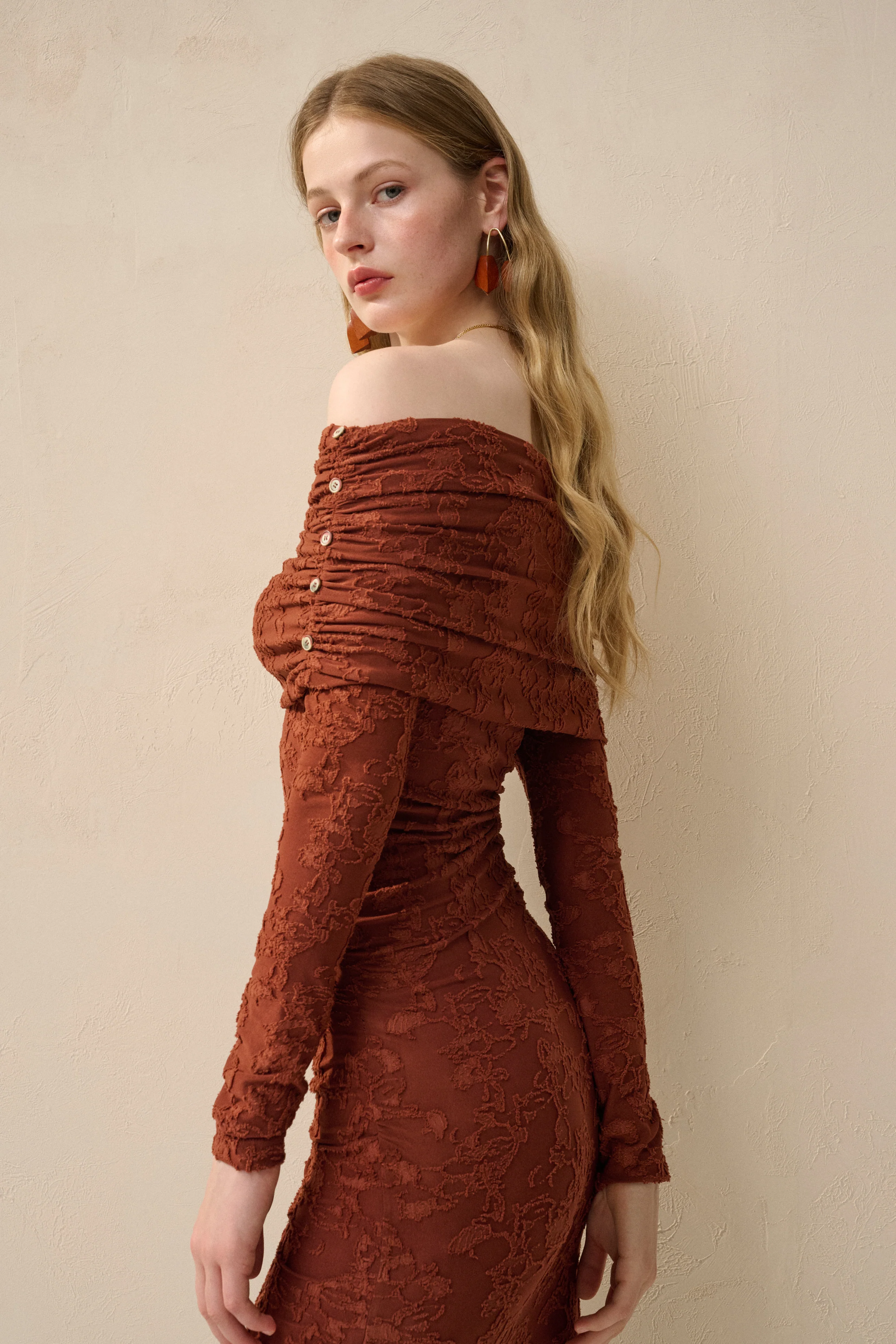 Off shoulder slim fit dress